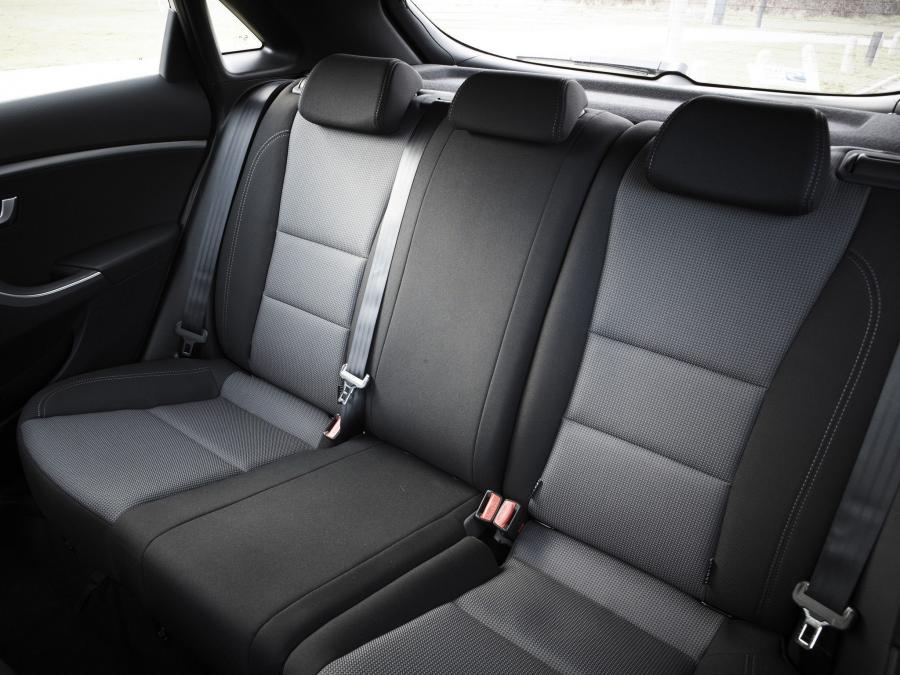 Hyundai i30 5-Door 2012 года  (UK) (фото 24 из 30)